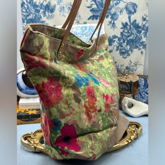 🆕 CHRISTIAN LACROIX 🧿 NWOT Shopping Tote Eden 1 Printed Canvas Taupe & Florals - Picture 8 of 16